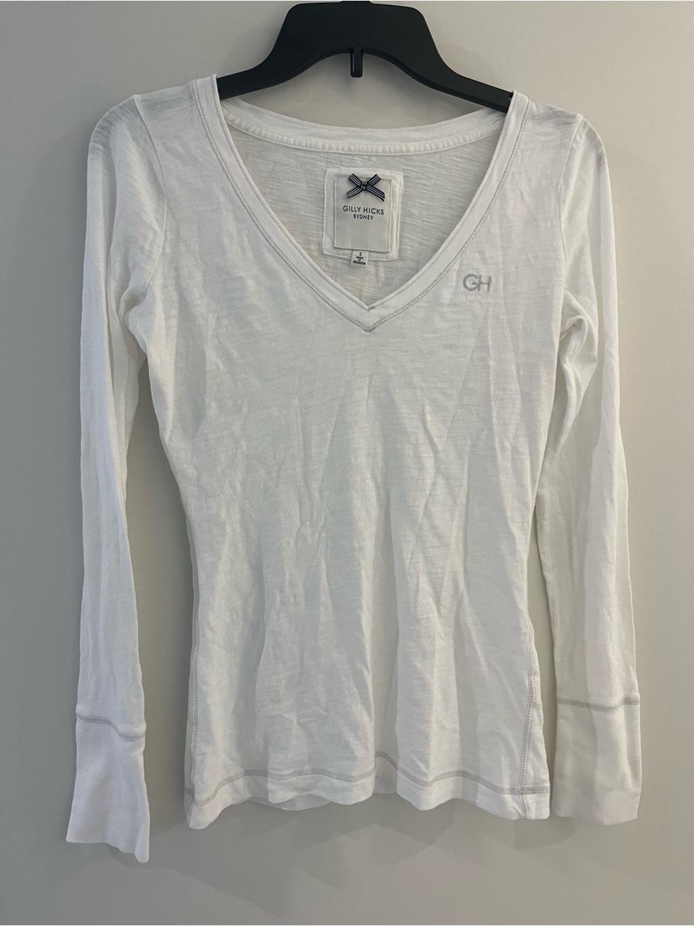 Gilly Hicks White V-Neck Long Sleeve Tee